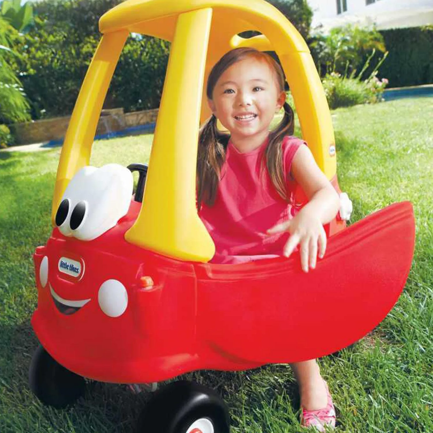 Cozy Coupe 30th Anniversary Edition – Classic Ride-On with Timeless Design