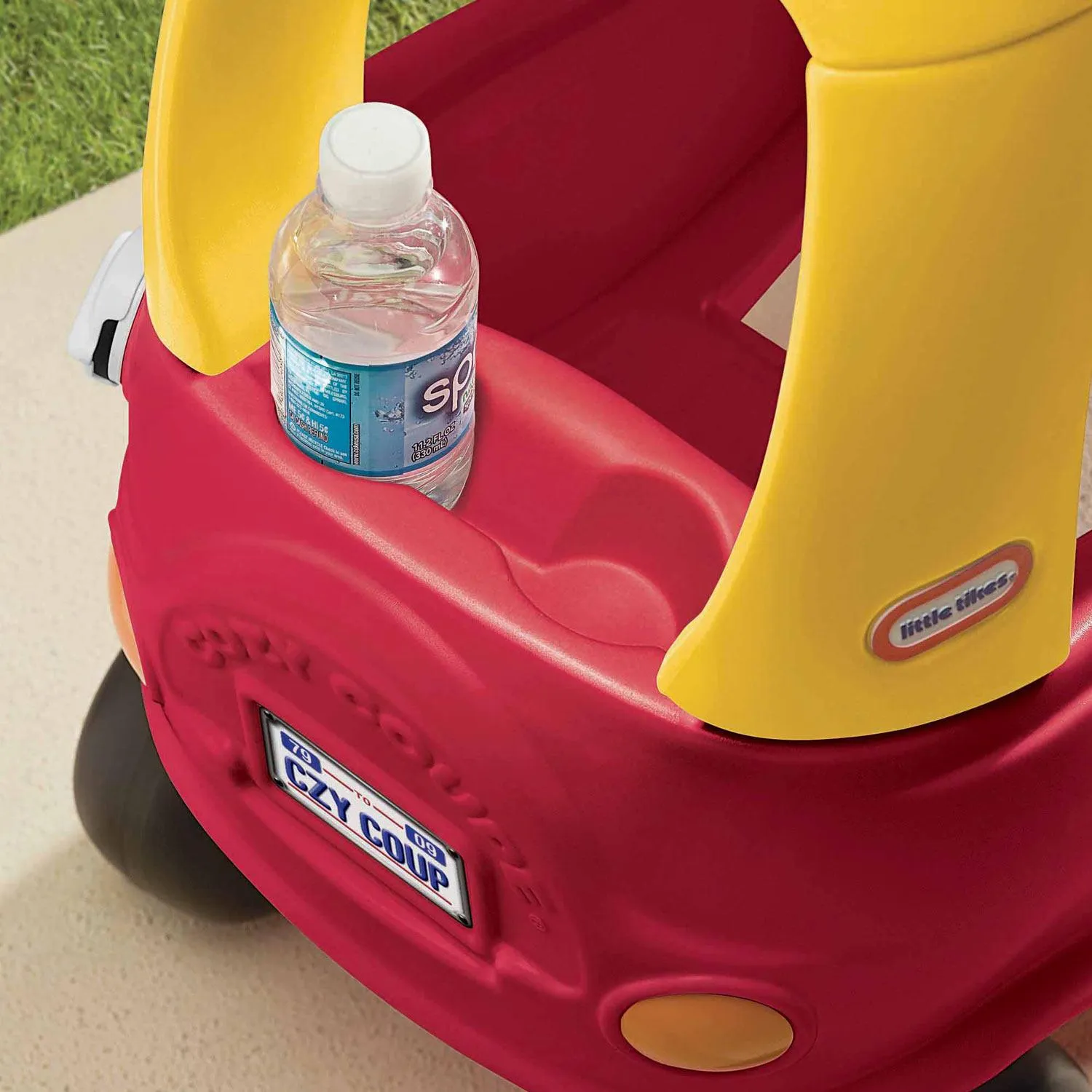 Cozy Coupe 30th Anniversary Edition – Classic Ride-On with Timeless Design