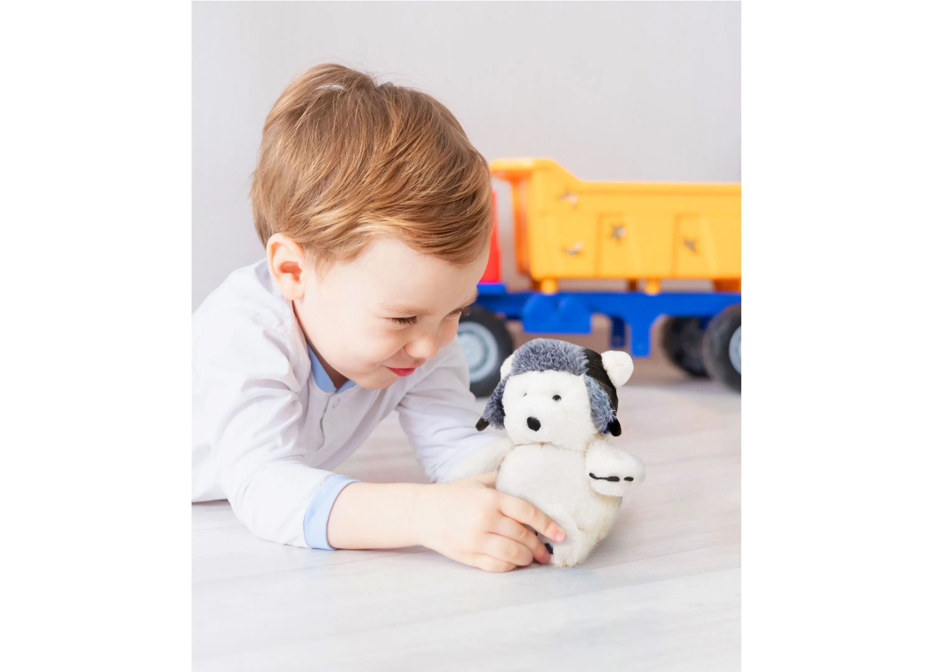 Geoffrey's Toy Box Exclusive 6-inch Winter Polar Bear Plush with Hat