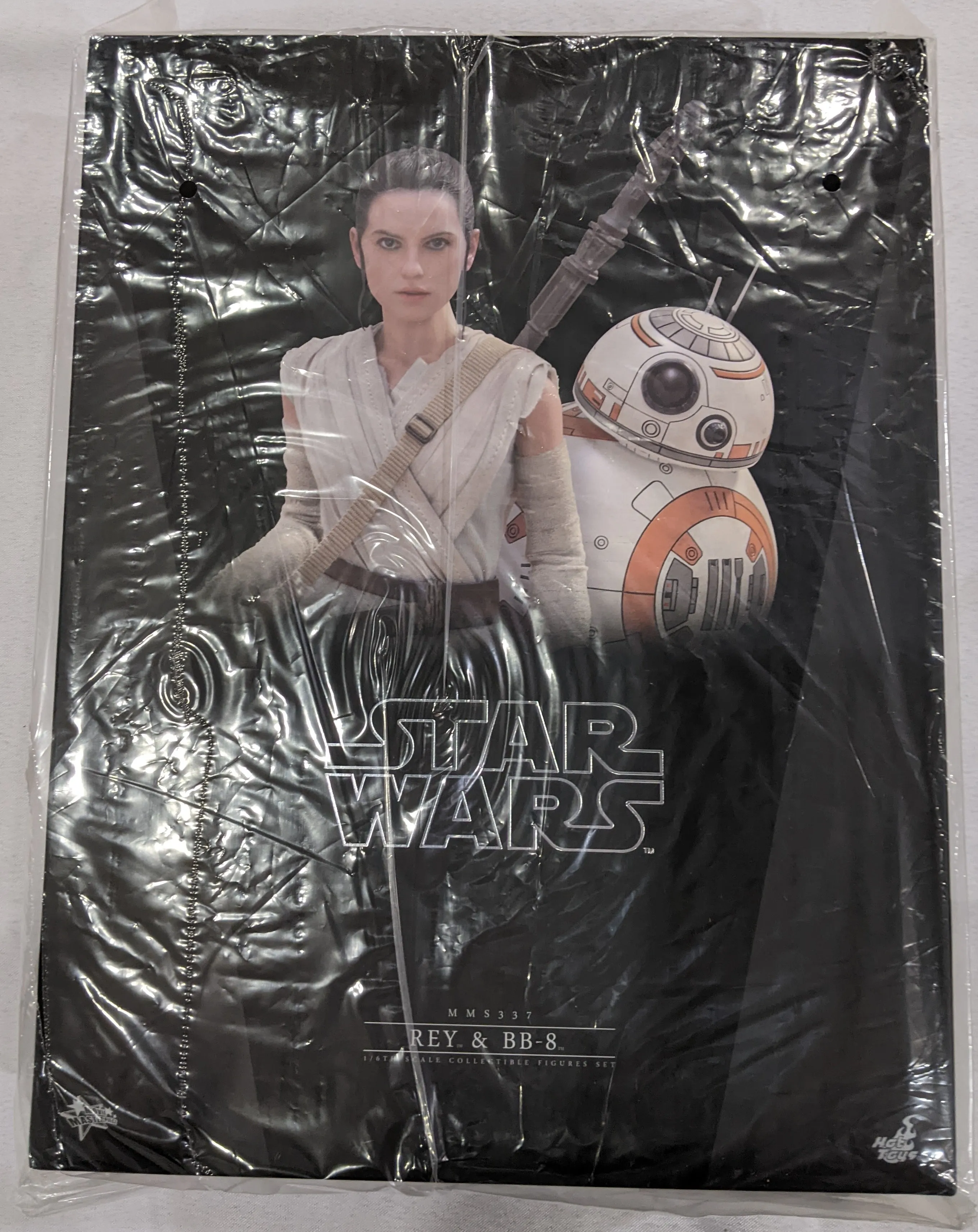 Hot Toys 1/6 Star Wars Episode VII The Force Awakens Rey and BB8 Set Sixth Scale MMS337