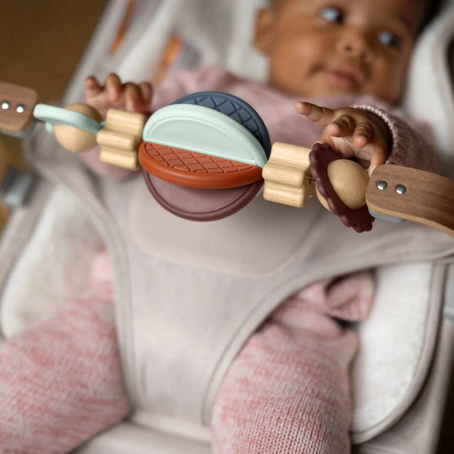 UPPAbaby Wonder Wheel Toy Bar - MIRA